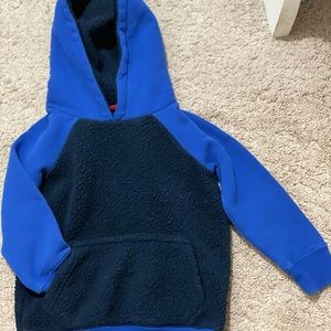 Mini Boden boy‘s fleece hoodie